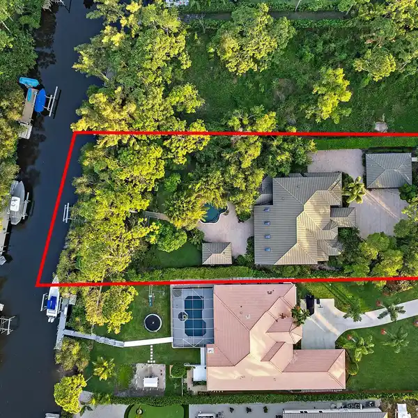 RIVERFRONT LUXURY ESTATE