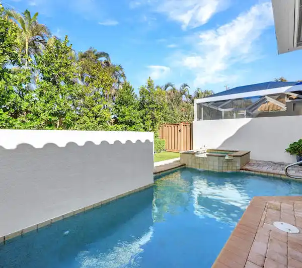 LUXURIOUS PARK SHORE TOWNHOME