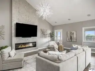 Walk-Out Ranch on Eight Scenic Acres