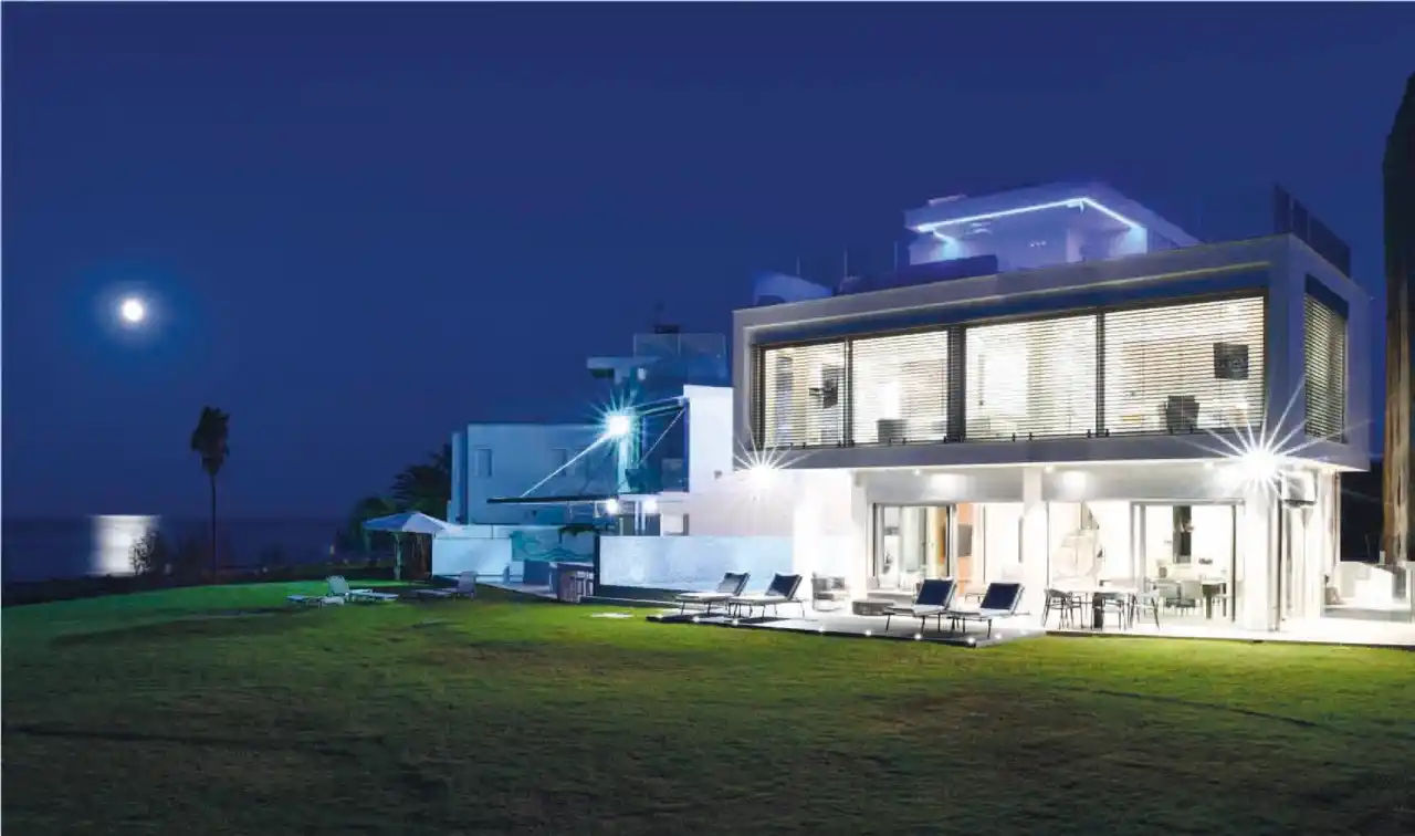 Exquisite Beachfront Villa in Protaras