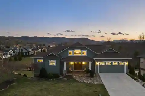Exquisite Home in the Reems Creek Area