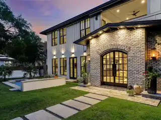 Timeless Urban Sanctuary Near Lake Austin