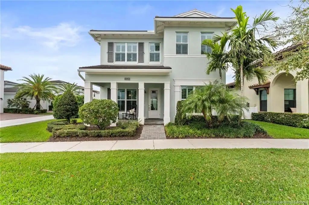 Updated Residence in Esteemed Alton