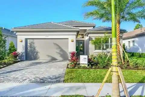 Gorgeous New Pool and Spa Home