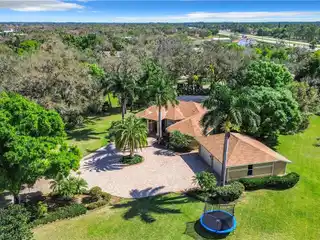 Private Oasis in Alva