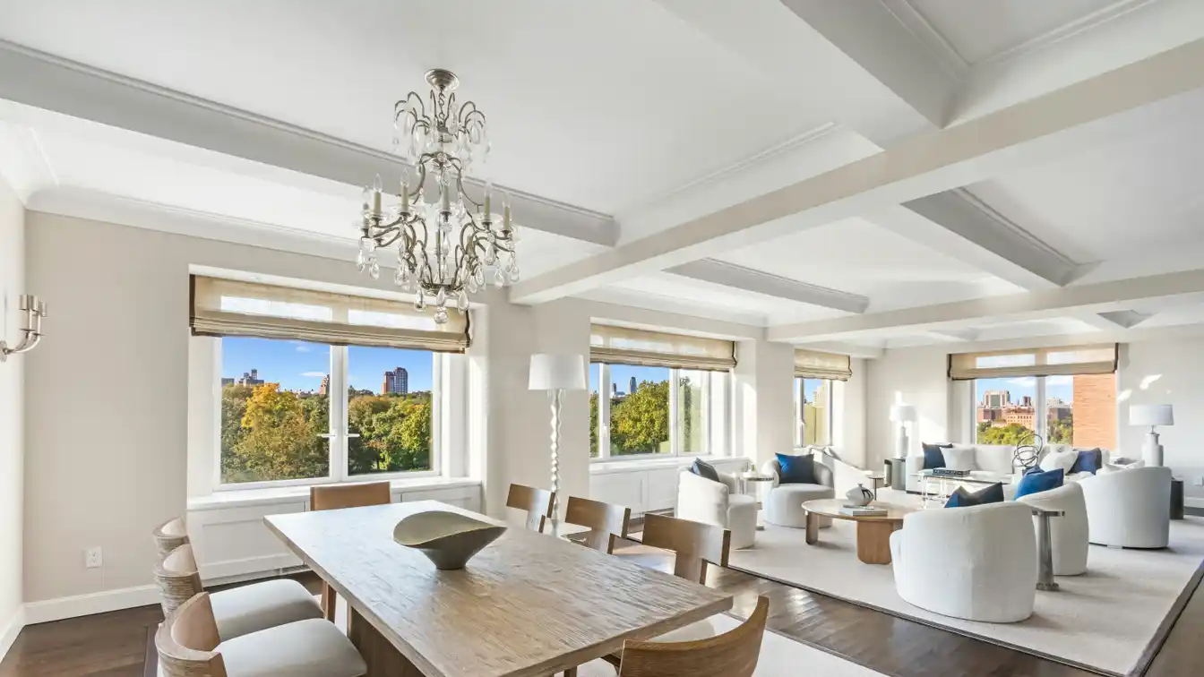 Townhouse Alternative on 5th with Park View