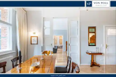 Three Bedroom Apartment in a Carefully Renovated Building