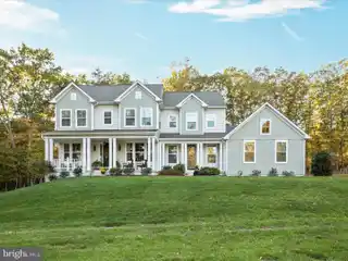 Elegant Estate with Parkland Privacy