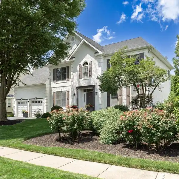LUXURIOUS LIVING IN THE HEART OF MOORESTOWN HUNT