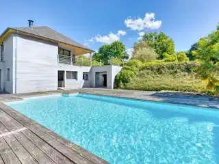 Architect-designed Luxury Home with Spa and Pool