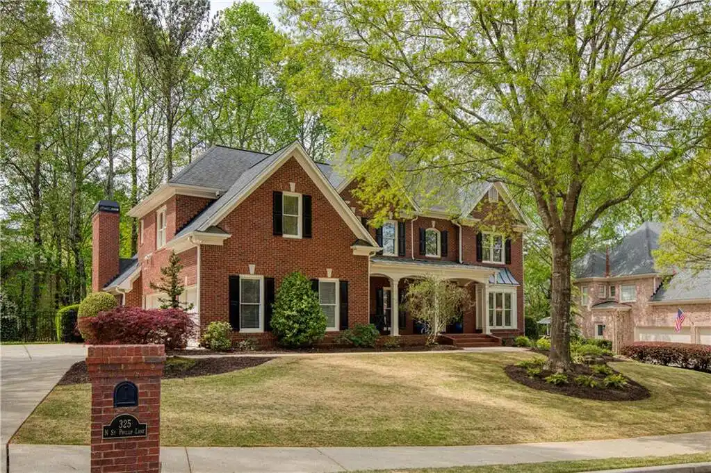 Meticulously Maintained Glen Abbey Gem