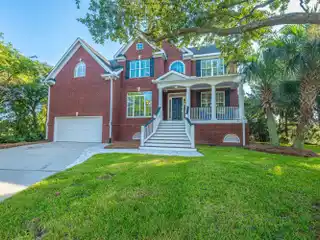 Stunning Marsh Front Home in the Enclave