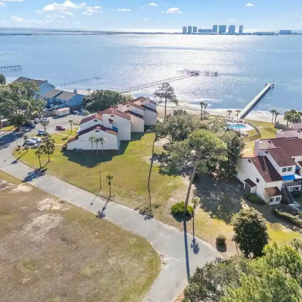 PRIME WATERFRONT OPPORTUNITY