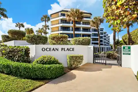 Immaculate Condo with Ocean Views