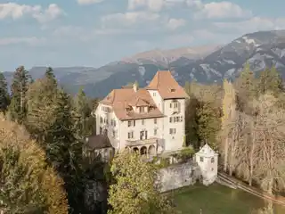 Beautiful Castle »tagstein« in Graubünden