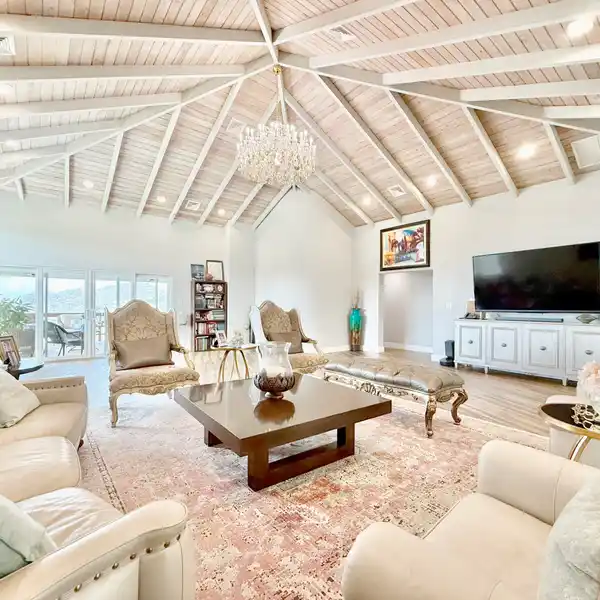 STUNNING PROPERTY ABOVE THE BREATHTAKING CHARLOTTE AMALIE HARBOR