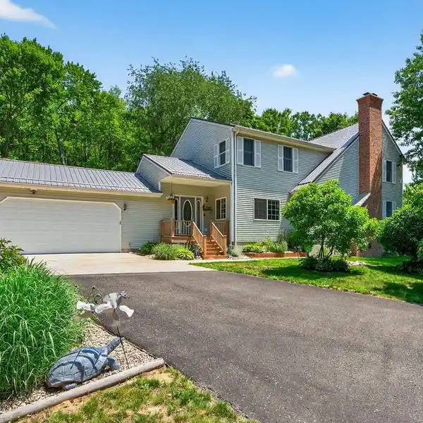 HISTORIC CHARM MEETS MODERN ACREAGE LIVING