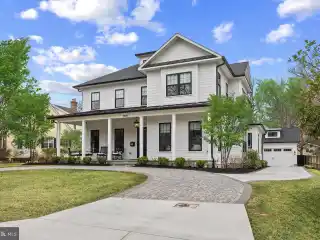 Exceptional Residence in Perfect Location