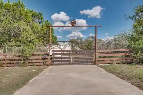 Majestic Hill Country Paradise