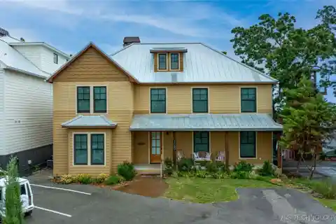 Fully Furnished with a Flowing Floor Plan