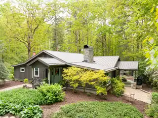 Restored Cabin on Lush Appalachian Sanctuary