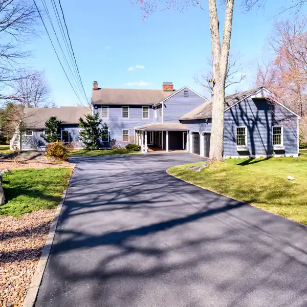 CLASSIC ELEGANCE WITH MODERN COMFORTS