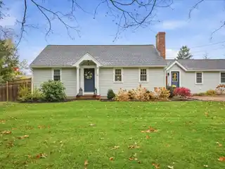 Cozy Home with Timeless Elegance and Inviting Spaces