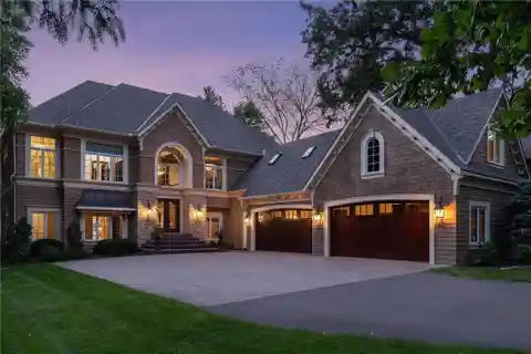 Spectacular Home on Lake Pulaski