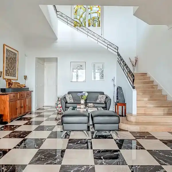 BELLE ÉPOQUE HOME IN THE PRESTIGIOUS ROTHSCHILD DISTRICT