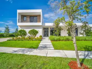 Modern Luxury with Artistic Elegance