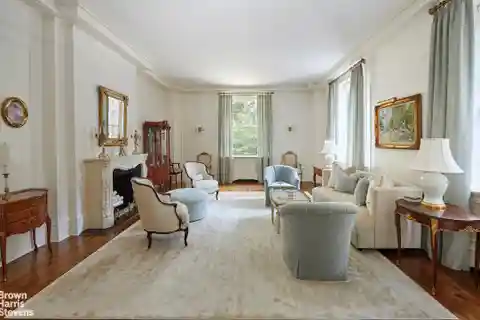 Elegant Living in an Iconic Building