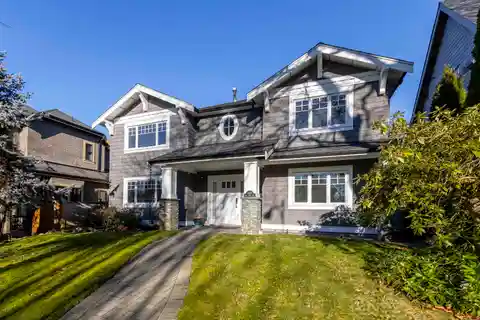 Welcoming Luxury Home