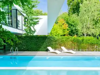 Remarkable Contemporary Villa in Prince D'orange