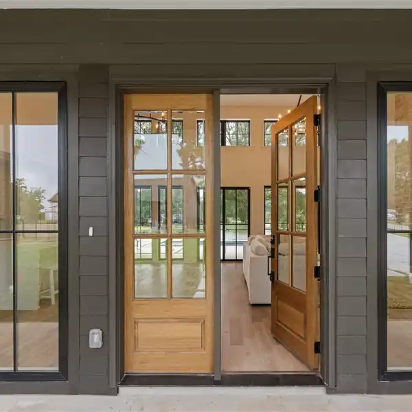 STUNNING HOME ON CEDAR CREEK LAKE