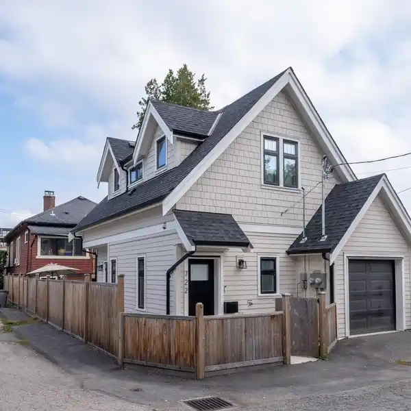 ENDLESS POTENTIAL ON A PRIME CORNER LOT