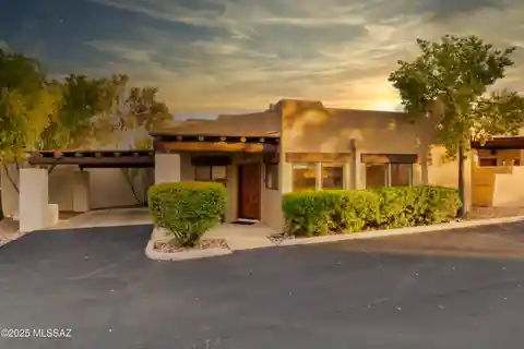 Bright and Spacious Casita