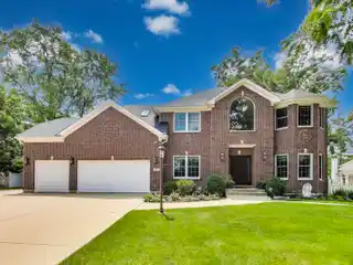 Spacious Move-In Ready Home Near Metra