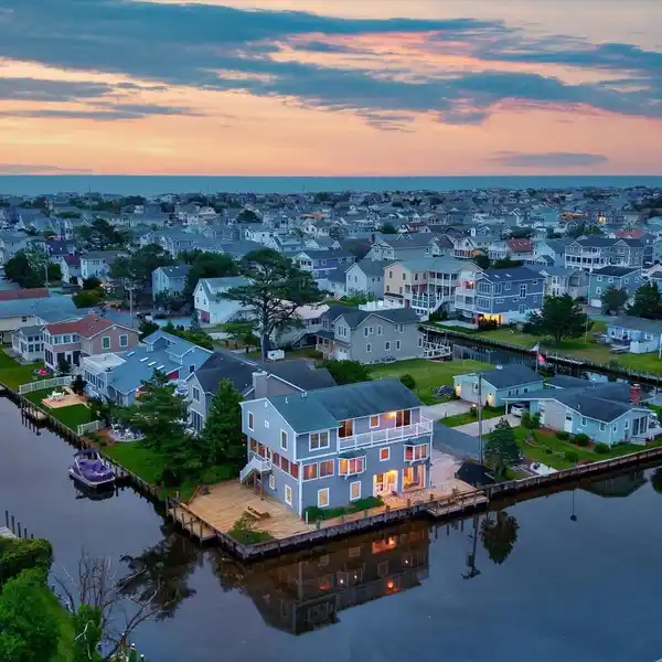 STUNNING WATERFRONT RETREAT WITH PRIVATE DOCK