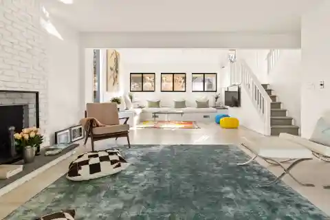 Upgraded East Hampton Contemporary with Heated Pool