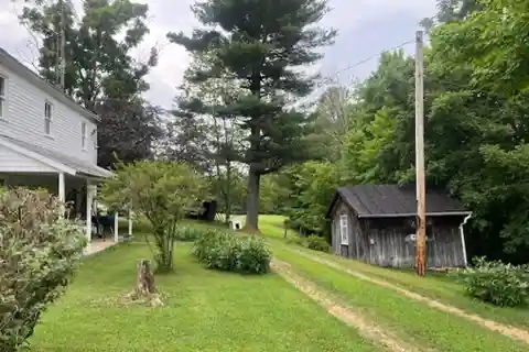 Great Opportunity in the Hocking Hills
