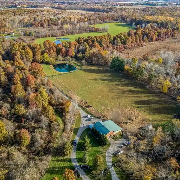 BRICK GEORGIAN MANOR ON 44 ACRES