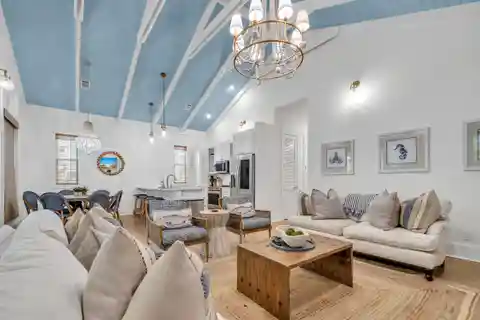 Exquisite Florida Cottage