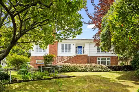 Classic 1940s Weatherboard Home