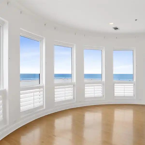 TOP FLOOR PENTHOUSE AT LA PLAYA