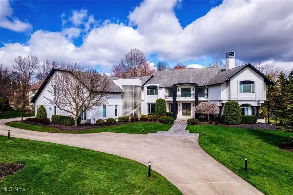 Grand Modern Home