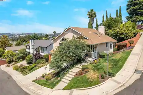 Charm and Comfort in the Desirable Hayward Hills