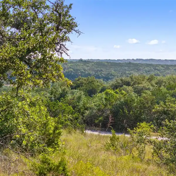 INCREDIBLE OPPORTUNITY IN SPANISH OAKS