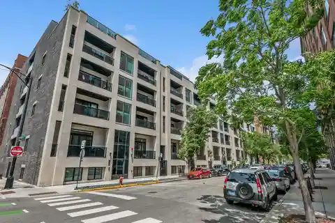Gorgeous Duplex Penthouse Unit in a Boutique Building