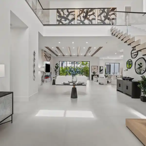 EXTRAORDINARY CUSTOM HOME IN MIZNER PARK