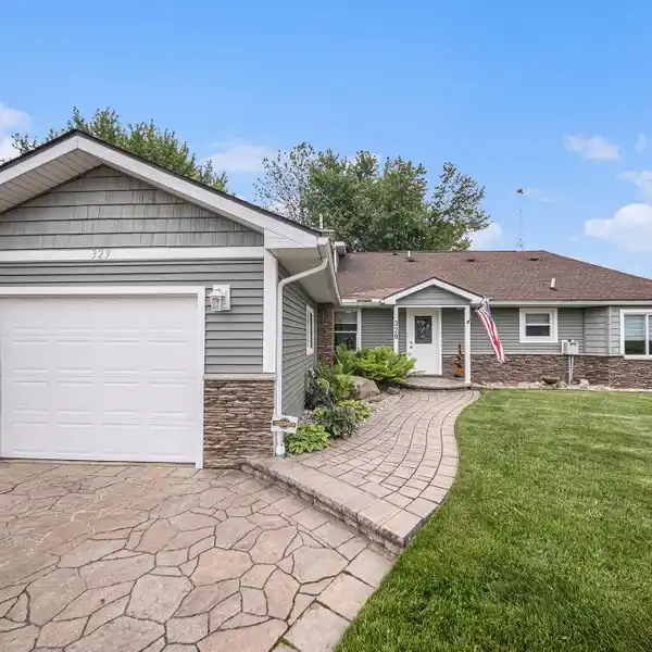 TRANQUIL WATERFALL PATIO MEETS DESIGNER LIVING